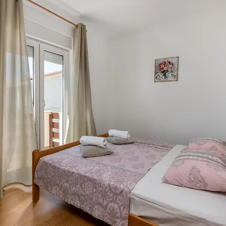 1 Bedroom Gorgeous In Palit