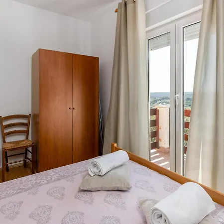Апартаменты 1 Bedroom Gorgeous In *